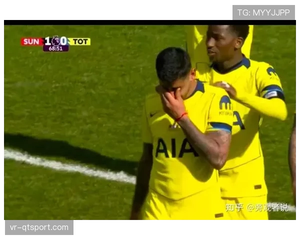 热刺队长罗梅罗伤退泪洒赛场，担架抬离光明球场